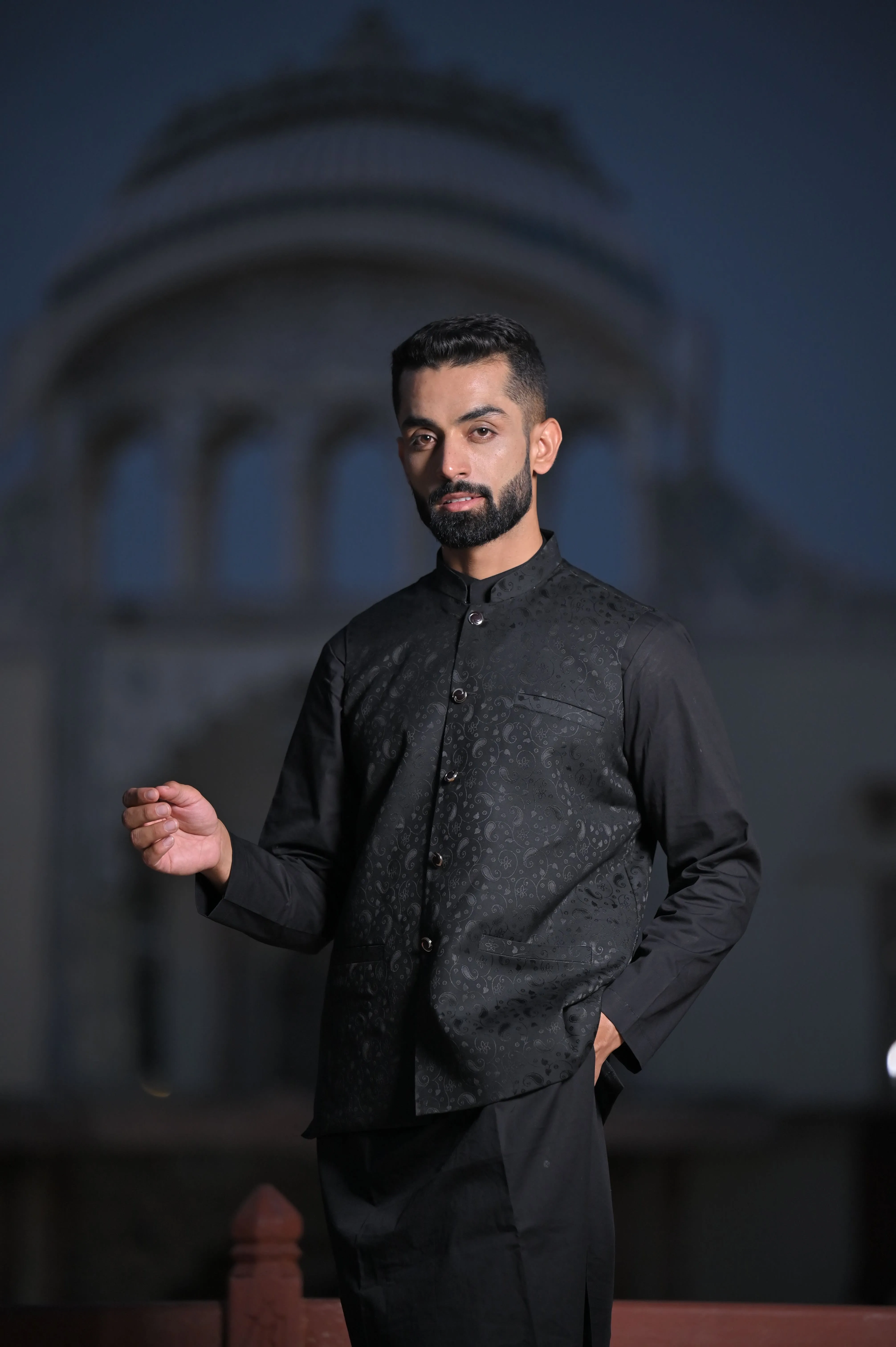 Radiant Black Textured Vasket