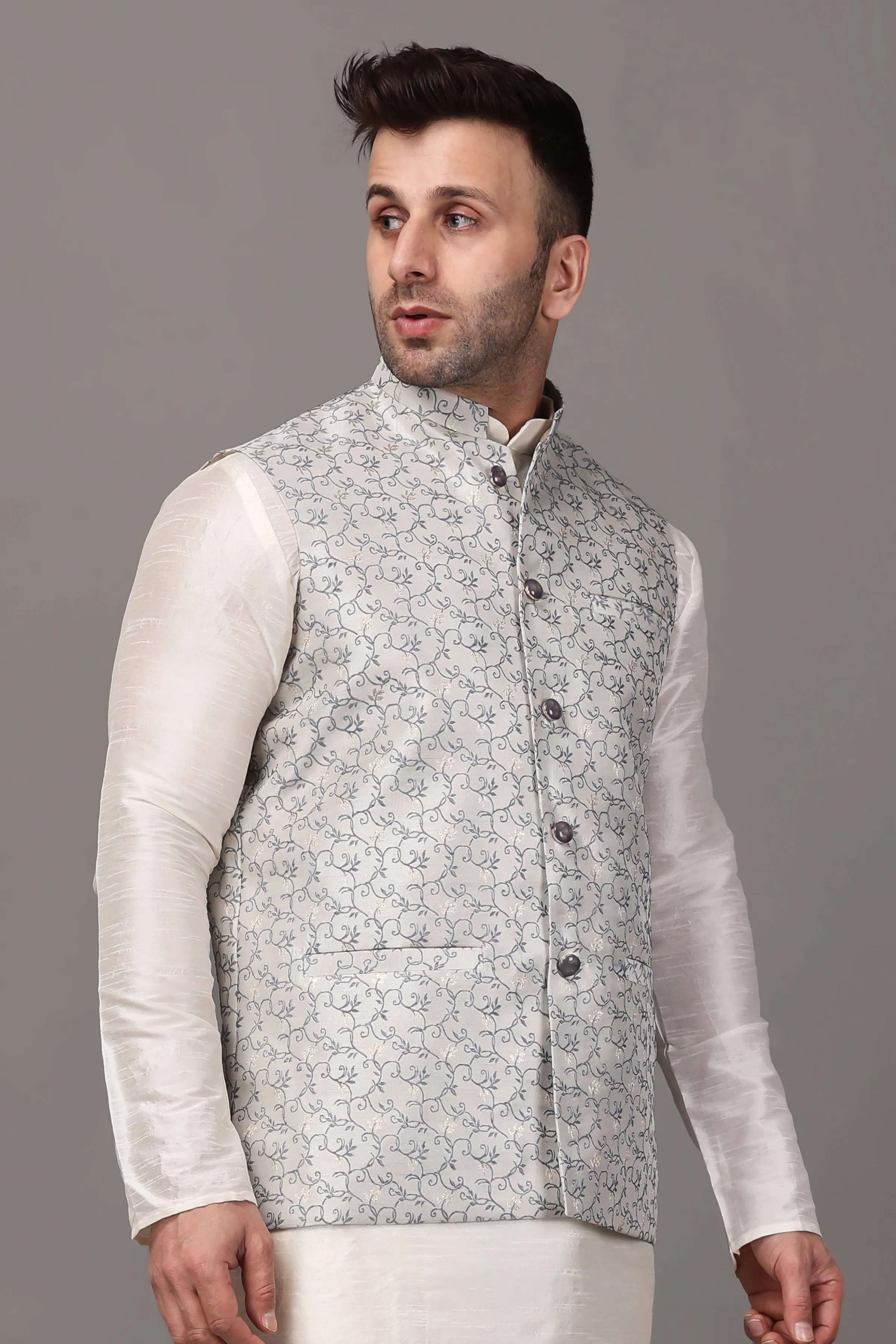 Starry Night Embroidered Vasket